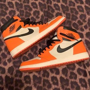 Reverse Shattered Backboard Size 13